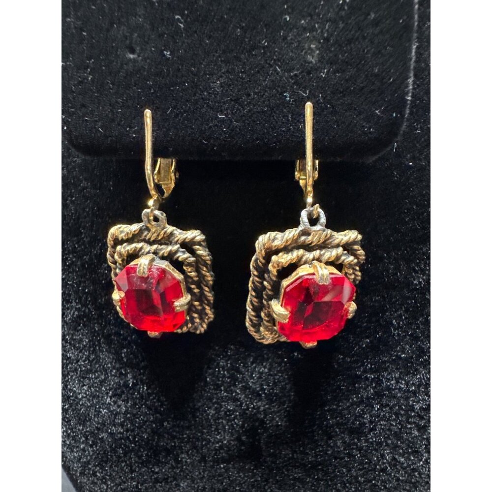 Vintage Sarah Coventry Majorca Gold-Tone Red Rhinestone Drop Earrings With Lever